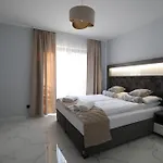 Hetmanska 4 *