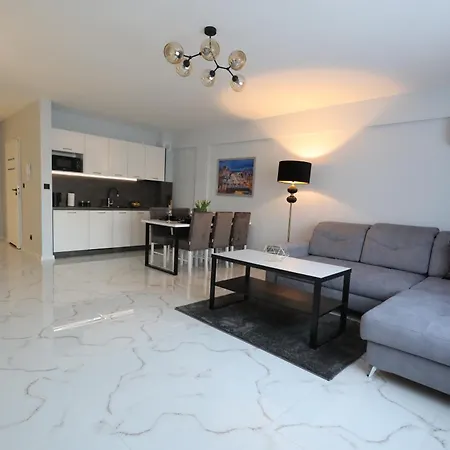 Apartment Hetmanska 4 *