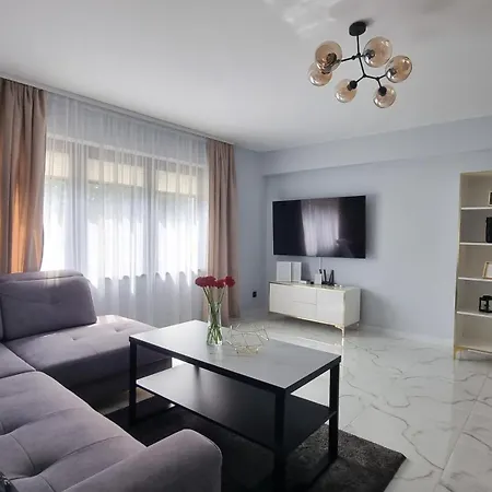 Apartment Hetmanska 4 *