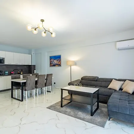 Apartment Hetmanska 4 *