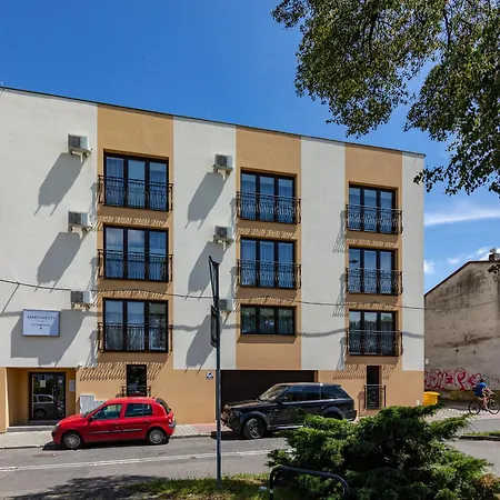 Apartment Hetmanska 4 *